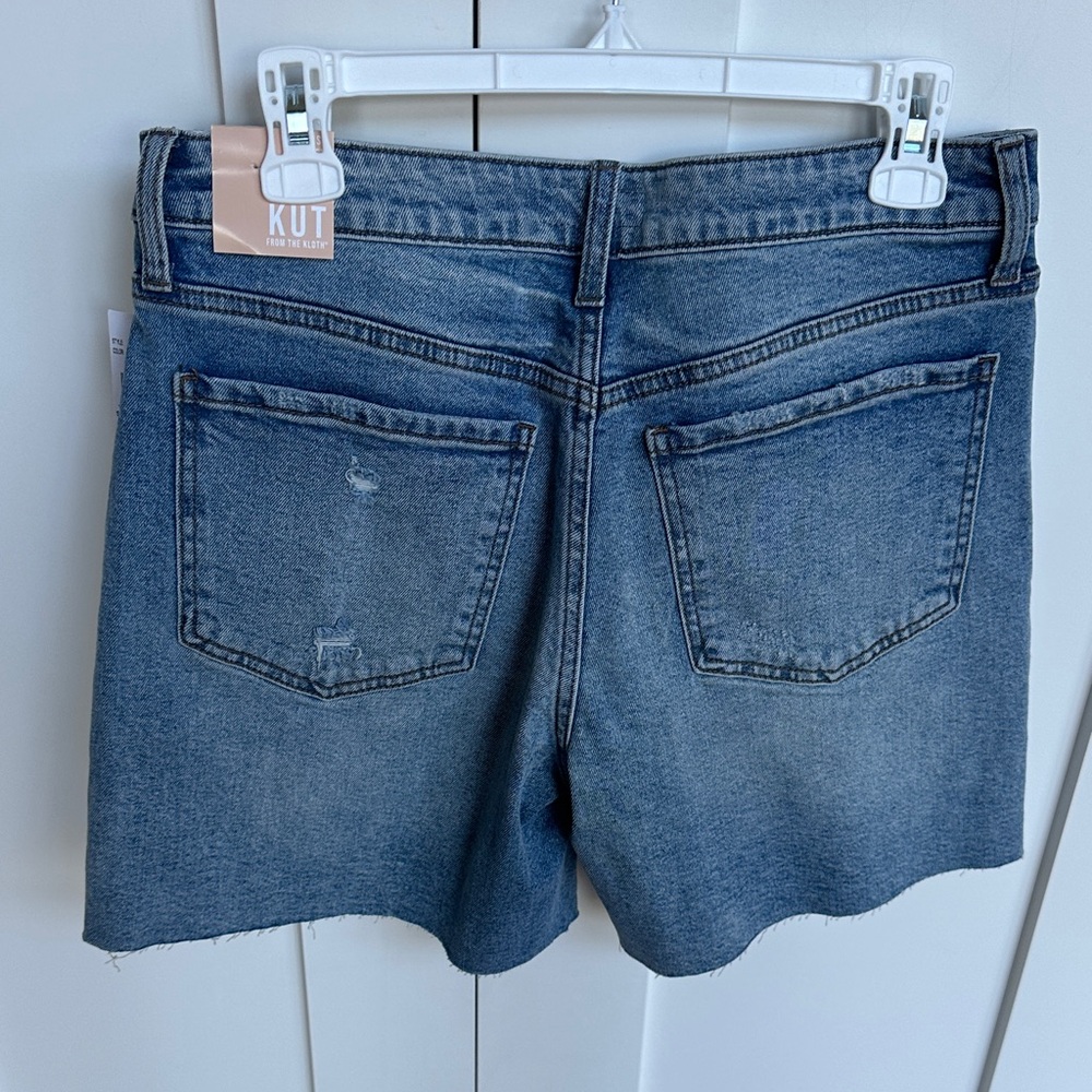 Kut from the Kloth Distressed Blue Jean Shorts Size 4 - Picture 3 of 11